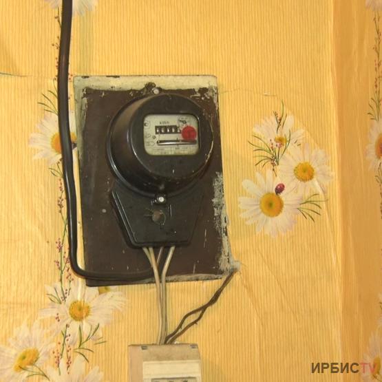 Коммуналдық төлем үшін 15000 теңгені әлі алмаған.